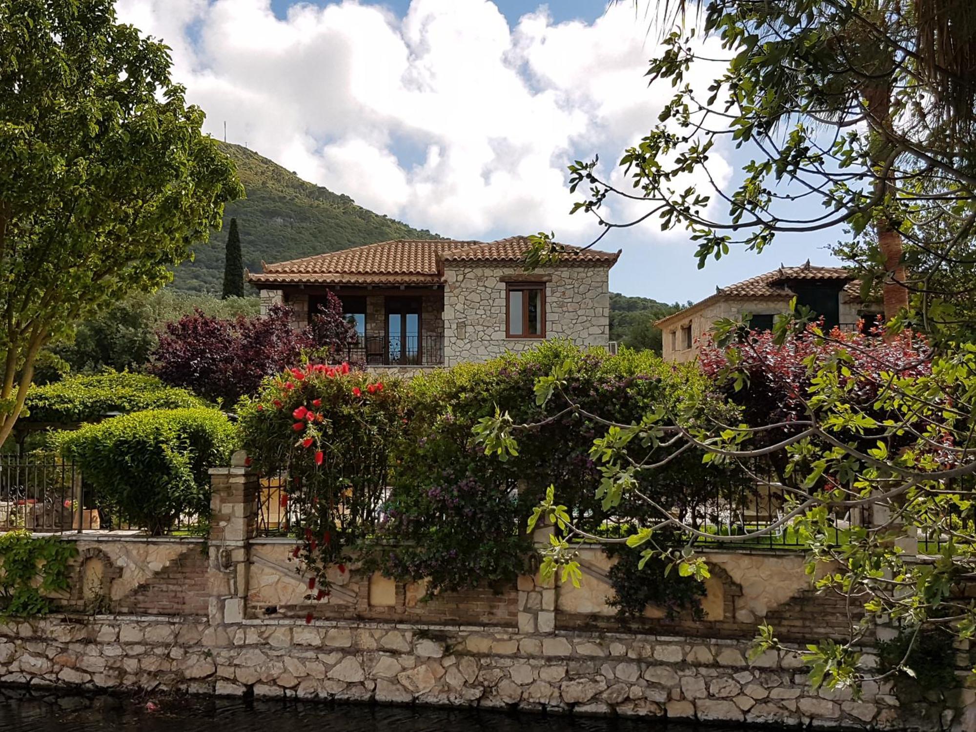 Castello Bellos Villas & Apartments Keri 외부 사진