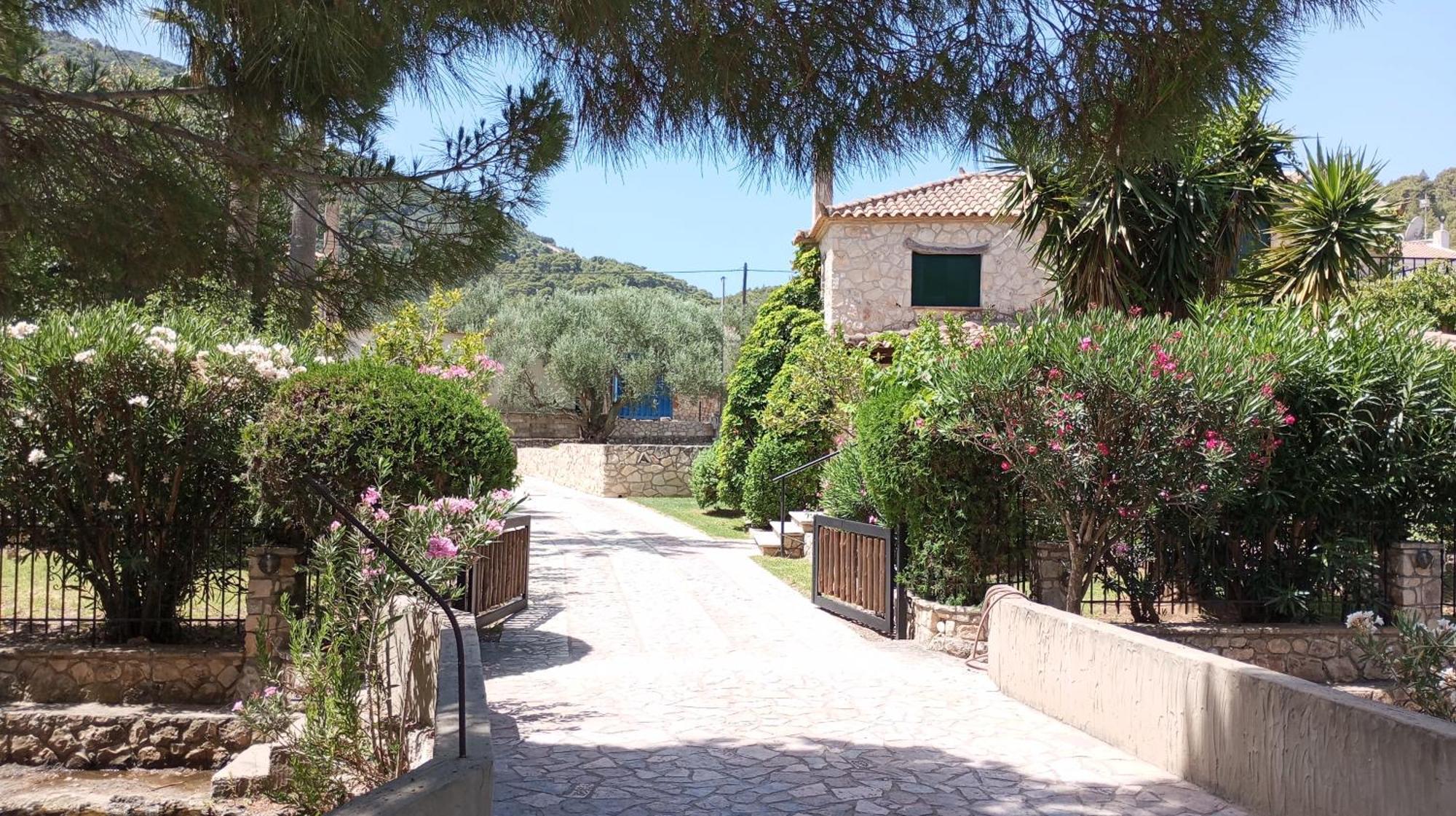 Castello Bellos Villas & Apartments Keri 외부 사진